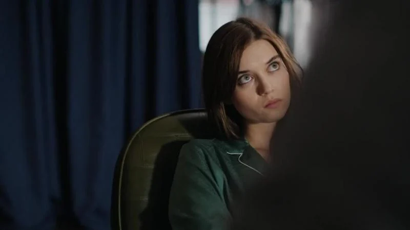 Кадры из сериала Зимородок (2022)