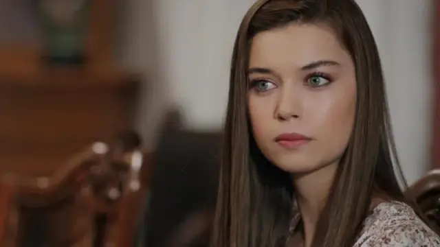 Кадры из сериала Зимородок (2022)